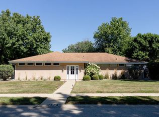 2001 Creighton Rd, Springfield, IL 62703