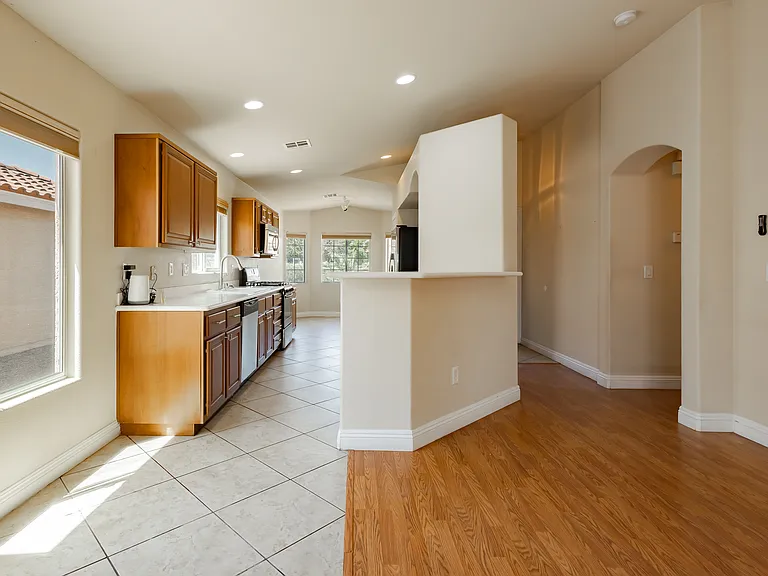 6704 Arctic Breeze St — Photo 8
