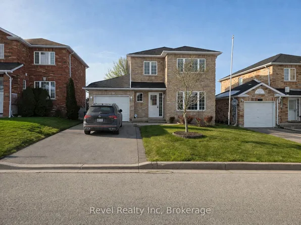 1026 Whitney Cres, Midland, ON L4R 5N3