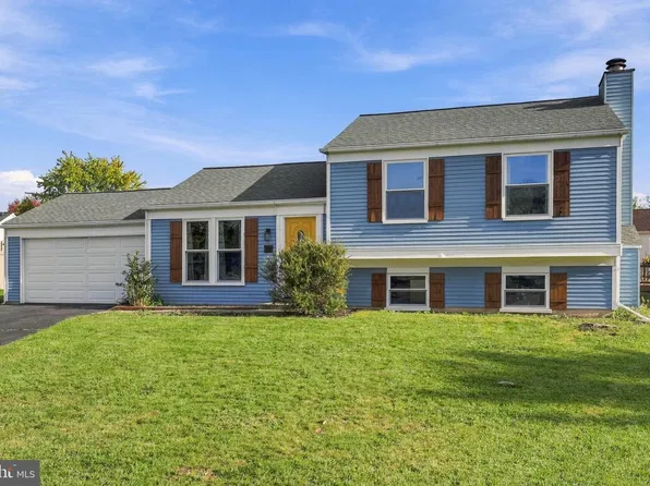 108 Wild Lilac Ct, Harrisburg, PA 17110