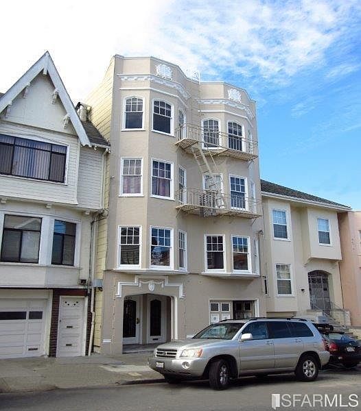 1st image of 225 11th Ave