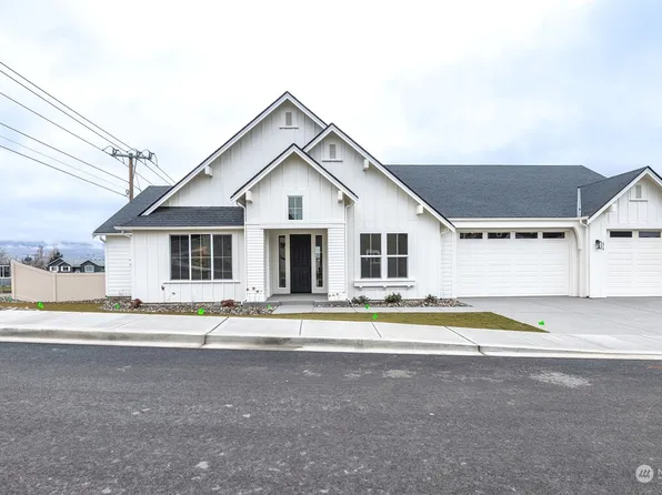676 S Juli Avenue, East Wenatchee, WA 98802