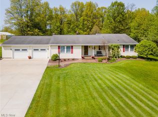 6722 Leffingwell Rd, Canfield, OH 44406
