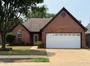 8373 Clubview Dr, Olive Branch, MS 38654