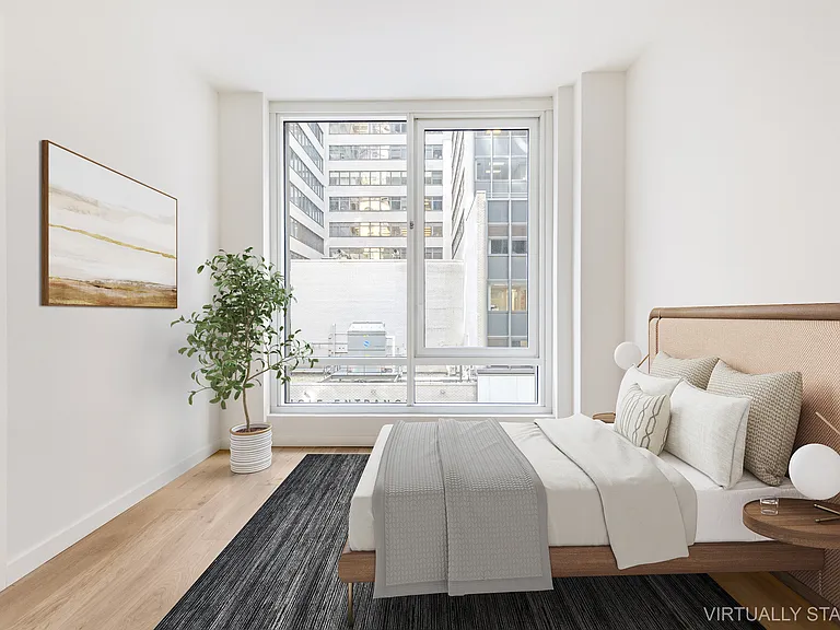135 E 47th St #4E — Photo 8