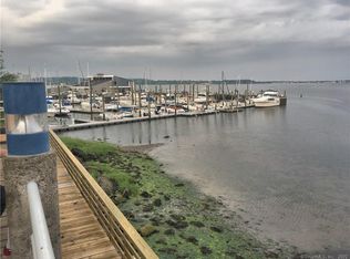 65 Harbour Close #65, New Haven, CT 06519