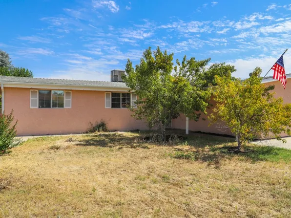 125 Rialto Ave, Clovis, CA 93612