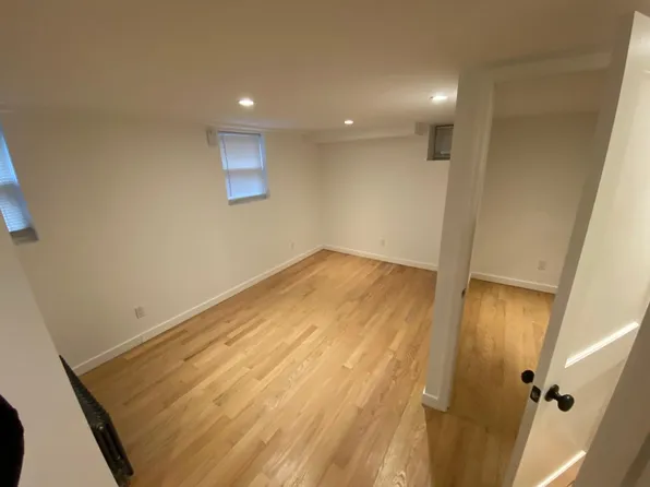 128 King Ave, Yonkers, NY 10704