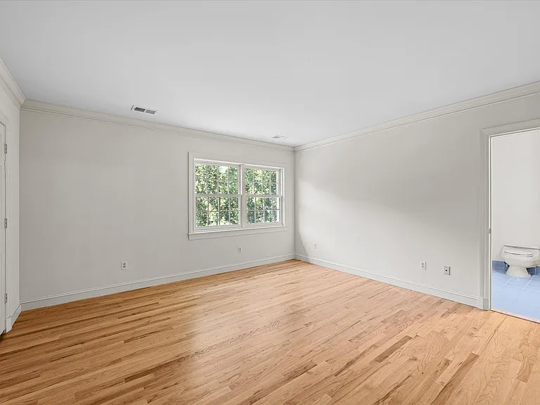 1051 Kelso Rd — Photo 14