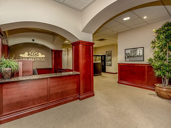 5th image of 505 Broadway Ave Unit 307