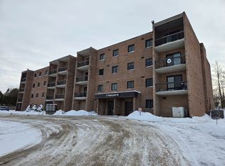 5 Valleyside Dr #305, Brockton, ON N0G 2V0