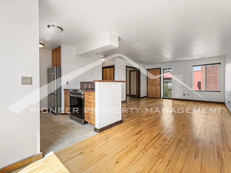 780 Walnut St #D — Photo 5