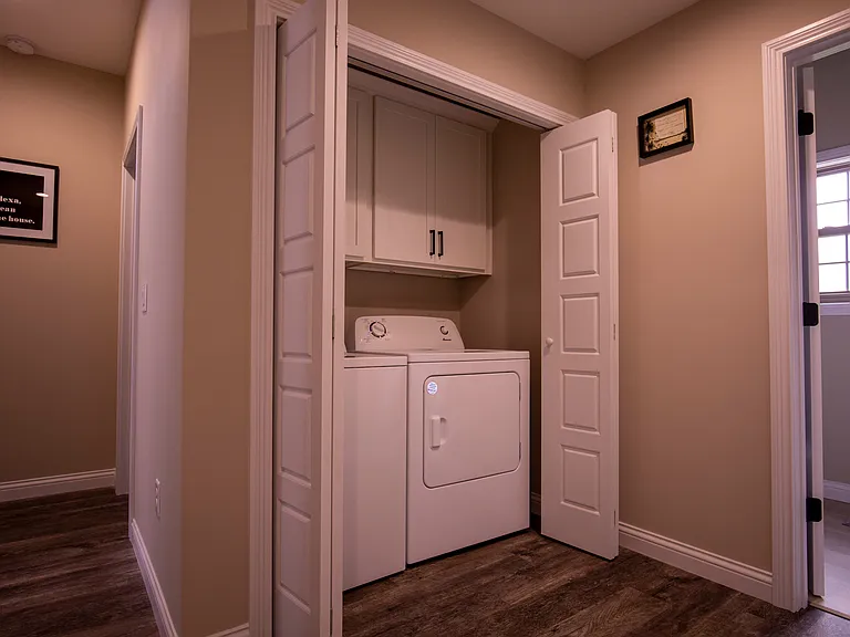 300 Turner Ct — Photo 18