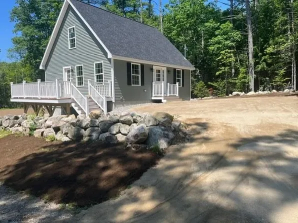 Colonial Circle, Harrison, ME 04040