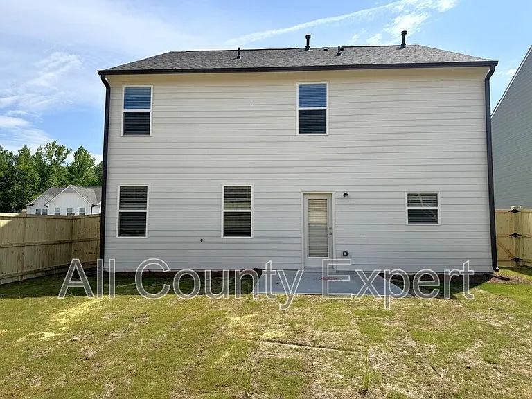 273 Bloomfield Cir — Photo 28