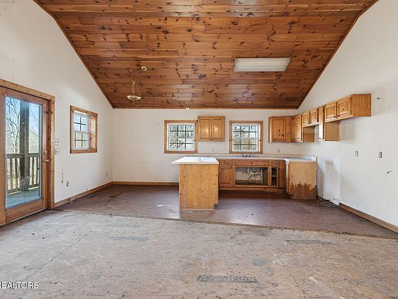 15th image of this home