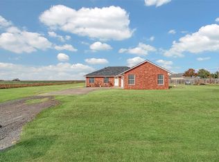 420 W 4th St, Duke, OK 73532