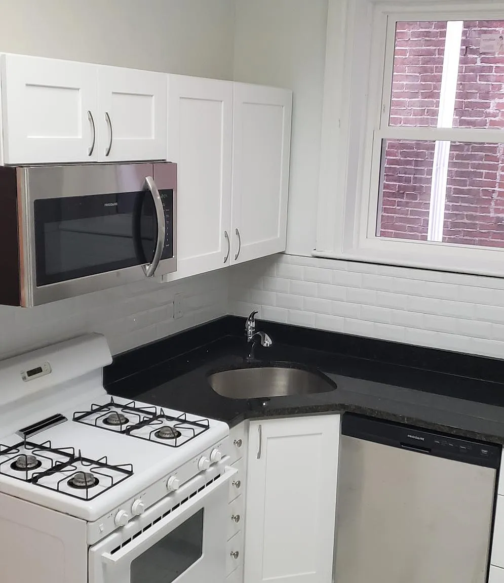 2 bed, $1,700 — Photo 2