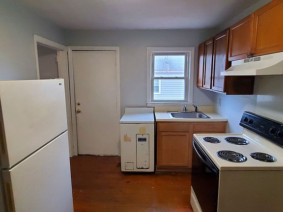 2nd image of 1711 Sherwood St #A