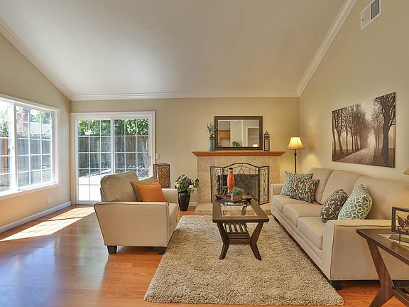 2nd image of 5353 Larch Grove Pl