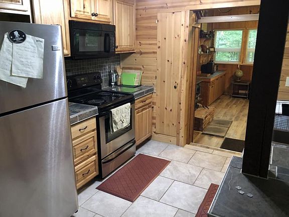 4th image of 4356 N Pheasant Rd