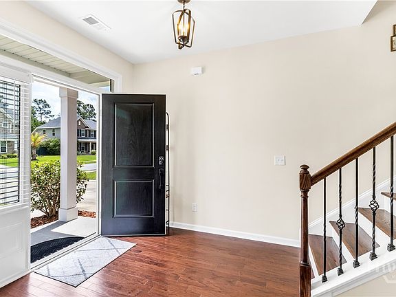 5th image of 906 Castleoak Drive
