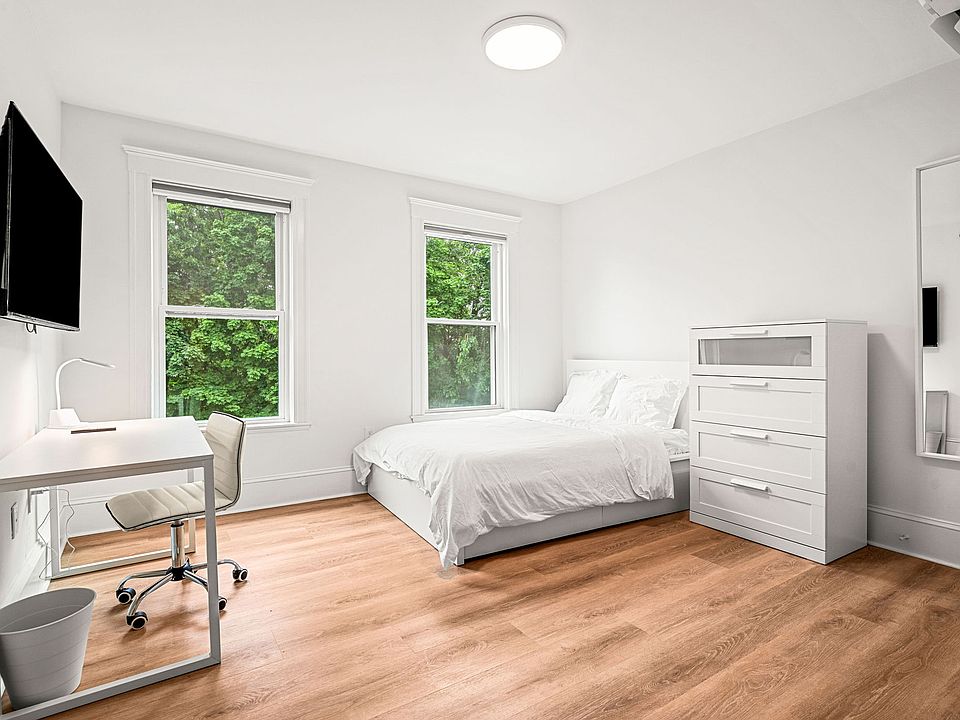 1st image of 18 Benedict St #5