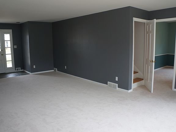 4th image of 18719 E Shoreland Ave