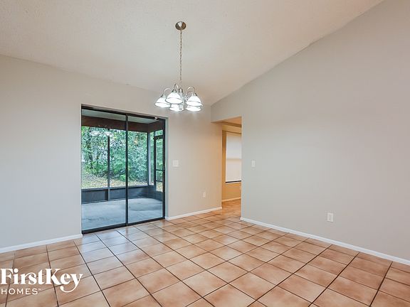 4th image of 1061 W Hancock Dr