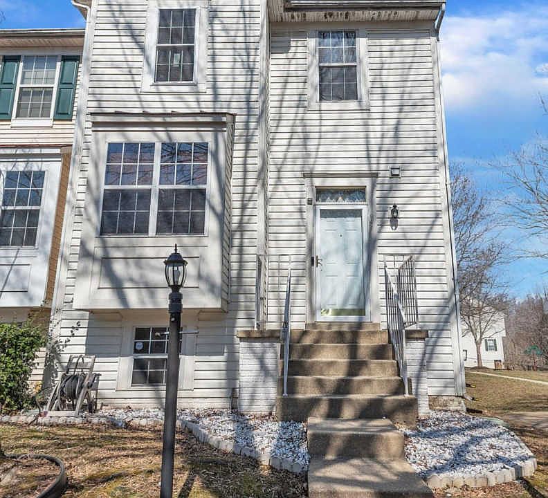 1st image of 946 Dunloring Ct