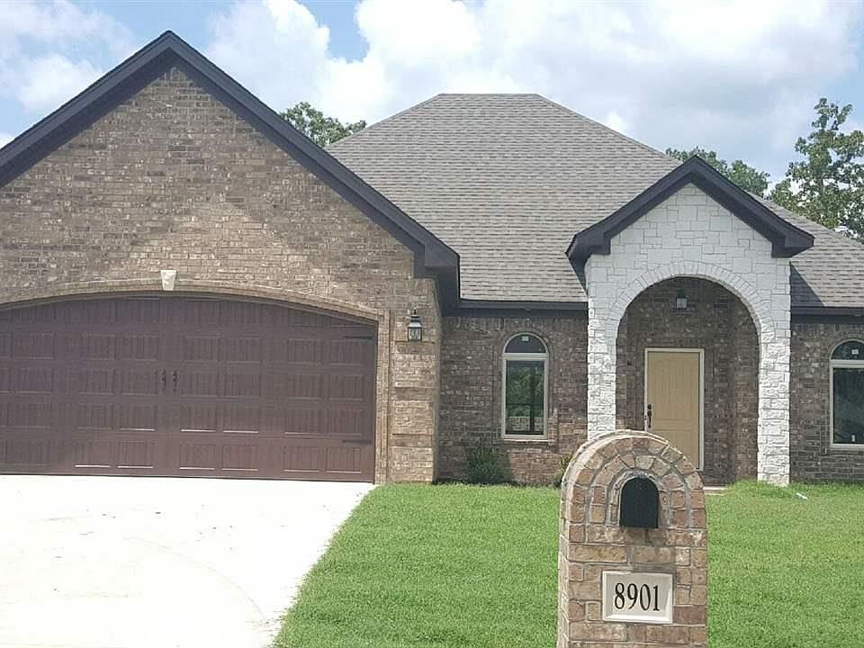 1st image of 8901 Meadow Garden Cir