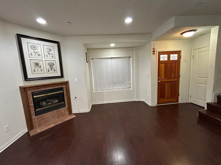 8800 Etiwanda Ave #8 — Photo 3