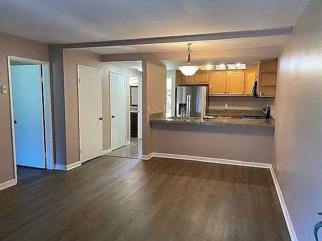 8352 Via Sonoma, unit b — Photo 2