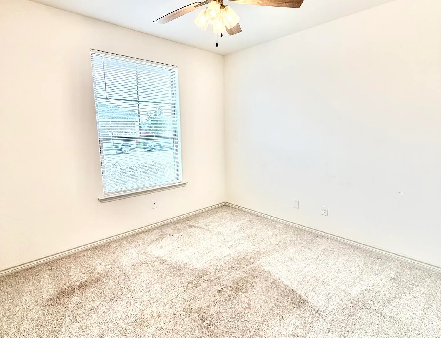 3 bed, 2.0 bath, 1895 sqft, $2,650 — Photo 3