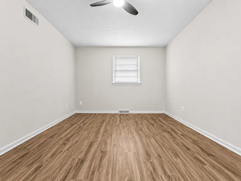 3330 Tisdale Dr — Photo 17