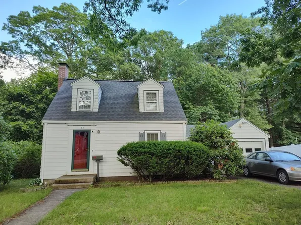 32 Harold St, Sharon, MA 02067