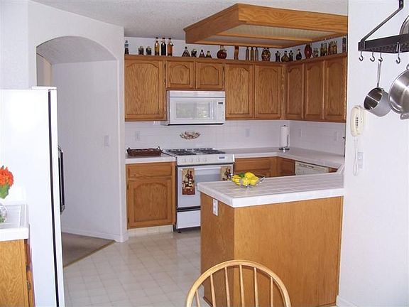 5th image of 1721 Pheasant Dr