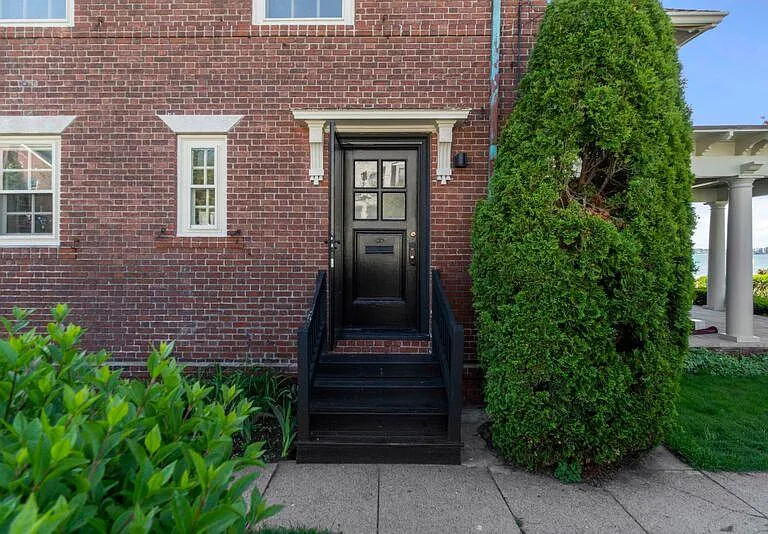 32 Deer Cove St — Photo 6