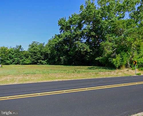 2nd image of 100 Woodland Ave