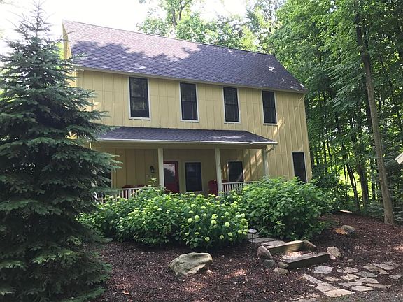 2nd image of 28 Orchard Ln