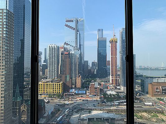5th image of 520 W 43rd St #A22