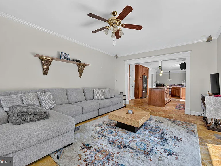 380 Clagett St SW — Photo 17