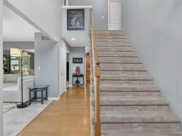 2825 Long Meadow Ln — Photo 3