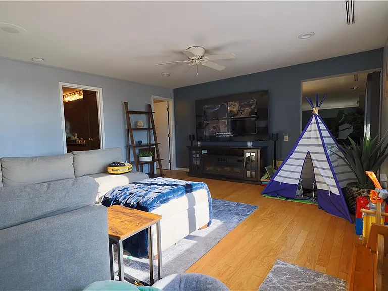 2525 Greensburg Pike #305 — Photo 11