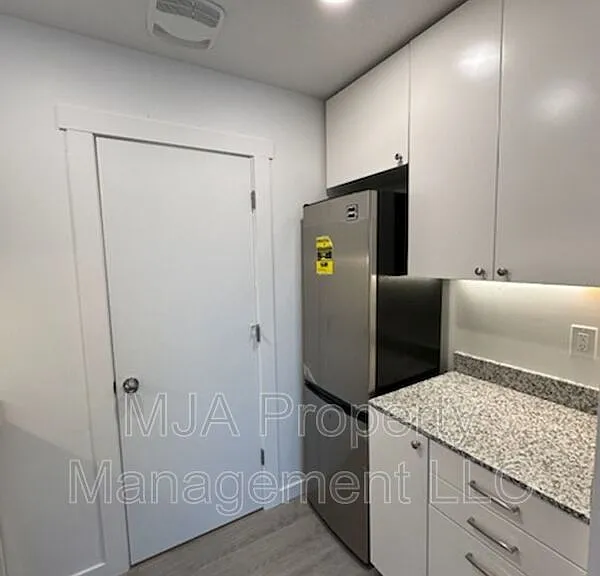 500 E Fort Union Blvd #B1 — Photo 14