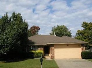 1215 W Maplewood St, Springfield, MO 65807