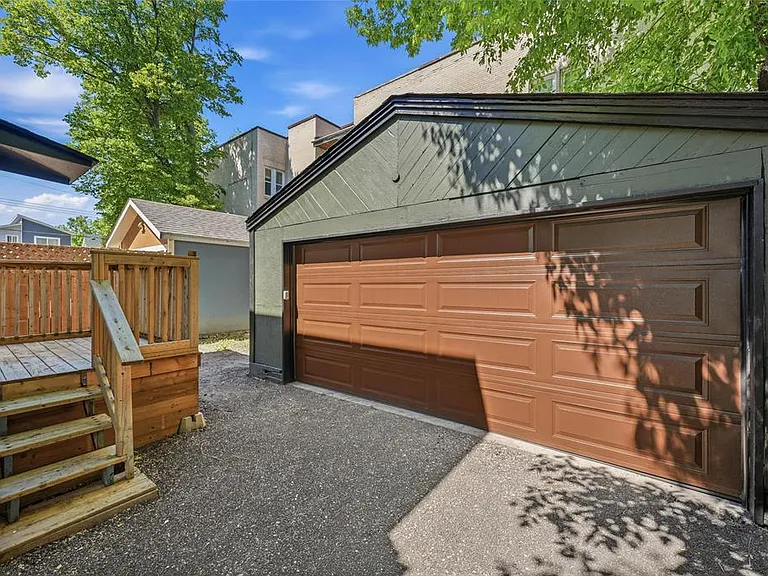 11 Luxton Ave #A — Photo 14