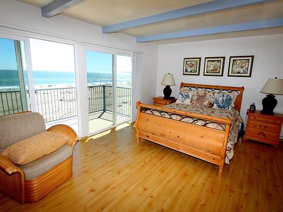 3rd image of 278 Beach Dr