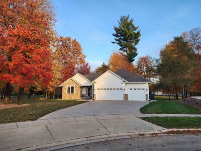 1579 Foxfire Ct, Waupaca, WI, 54981