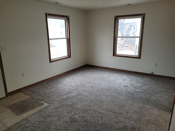 2nd image of 245 Schuyler Ave